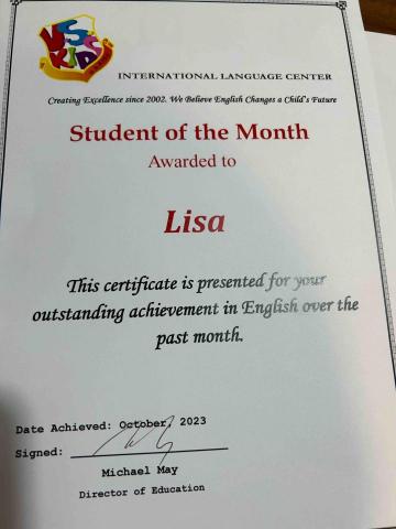 Florahsu - 小朋友（低年級）英語程度，從完全沒有基礎，進步到成為全年度同學中的最佳模範。主要是靠著持續有效的學習和鼓勵，永不放棄。