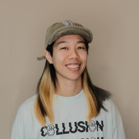 提供兒童美術創作服務的專家Krys 星