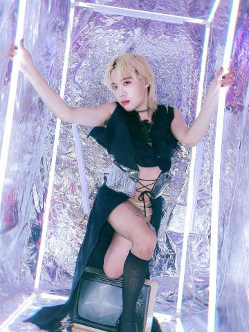 哈啾｜接案攝影師 - 服裝攝影