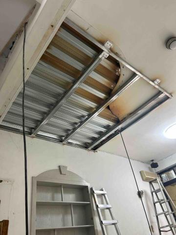 邱小姐 - 鐵工裝修天花板