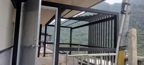 南島工程行 陳文全 - 客製化曬衣場