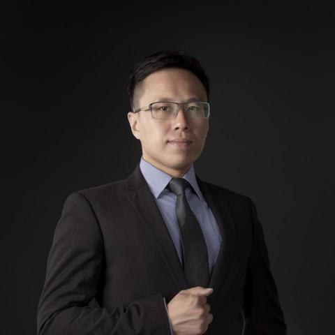 提供優化關鍵字服務的專家吳鎮宇