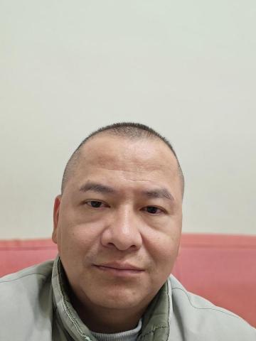 提供除草服務的專家王輝慶