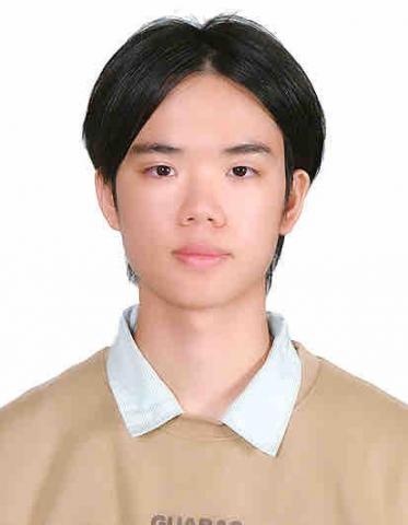 提供113學測數學服務的專家劉峻廷