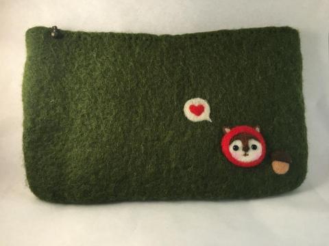 Z creation - 濕氈手拿包系列