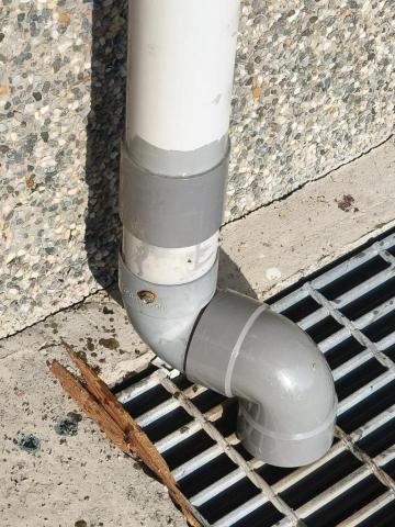 瑋成水電裝修工作室 - 施工後：排水管改直接地面排水