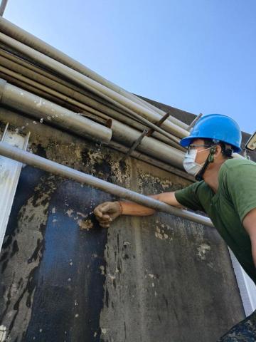 瑋成水電裝修工作室 - 施工中：水管堵塞作業