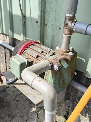 瑋成水電裝修工作室 - 施工前：農田抽水馬達更換