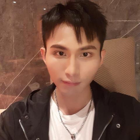 提供三重英文服務的專家何毓欽