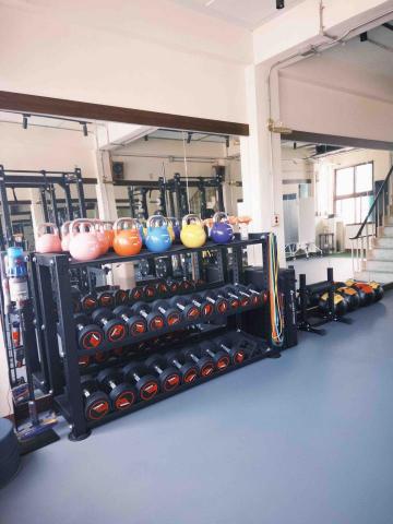 健地訓練所 - 啞鈴壺鈴區