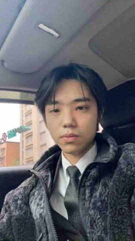 提供高爾夫陪打服務的專家陳家德