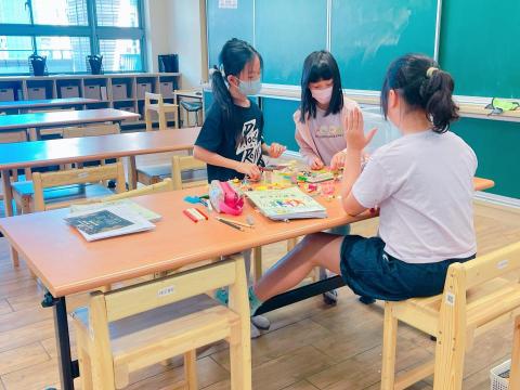 鄭羽涵 - 學校課後照顧