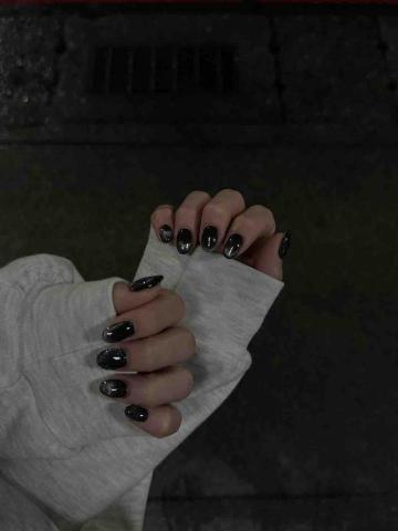 乖皮熊美甲小作坊 - 