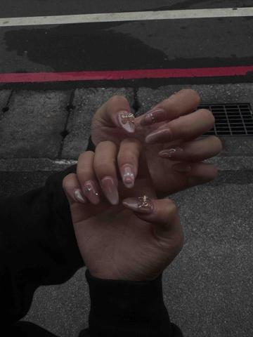 乖皮熊美甲小作坊 - 