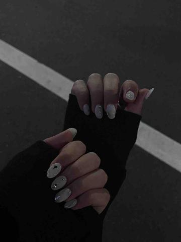 乖皮熊美甲小作坊 - 