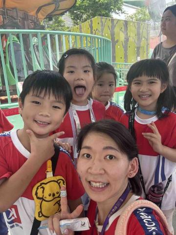 Valencia 林毓甄 - 帶寶貝們去戶外教學