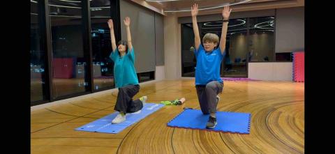 小佳教游泳健身體適能 - 