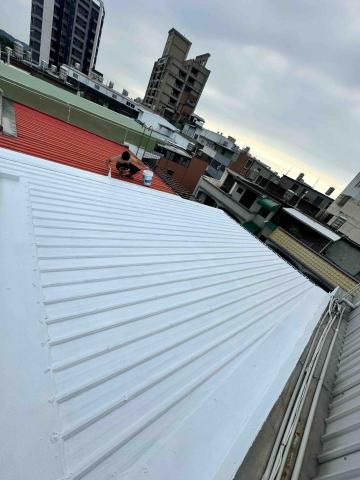 項勝工程行 彭文楫 - 頭份 鐵皮屋頂隔熱