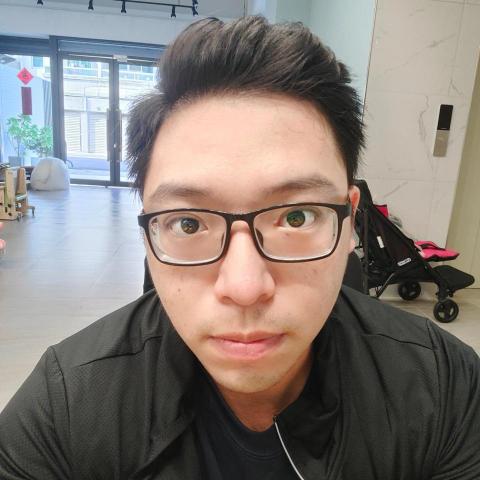 提供遛狗绳服務的專家廖阿魚