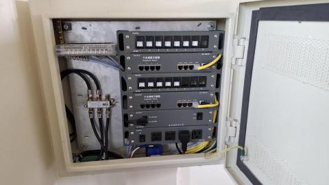 湧鑫工程行 - 只能宅內箱施作