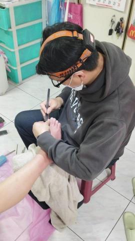 霖按摩修腳工作室 - 