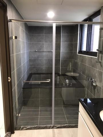 鑫沓企業社 - 廁所清潔後 整體成效