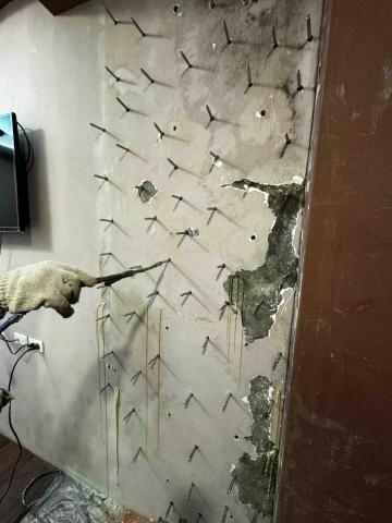 丙子營造 - 牆壁滲水打針