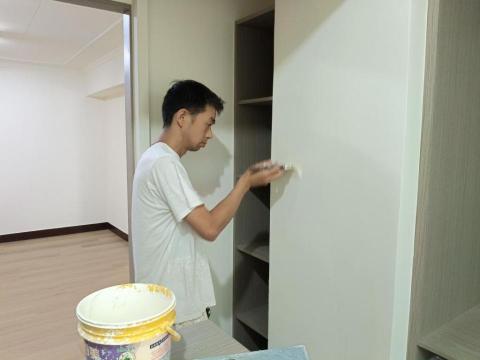 朱則勳 - 室內牆壁粉刷