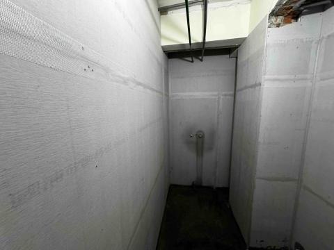 丙子營造 - 廁所輕隔間 貼網