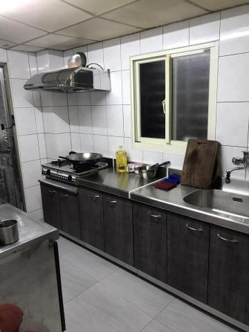 鑫沓企業社 - 廚房修繕後
更換三件式流理台 水龍頭改位置
清潔 排油煙機 瓦斯爐 牆面地板 鍋碗瓢盆 (除油)
清運 舊流理台 冰箱  汰換之鍋碗瓢盆 及一般垃圾 可回收