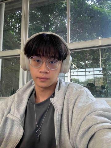 提供35服務的專家游翔允