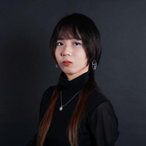 提供證件照服務的專家李依靜