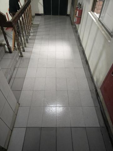 廖柿諺 - 地磚更換