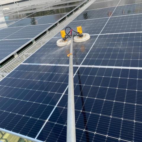 提供印章刷服務的專家蔡長霖