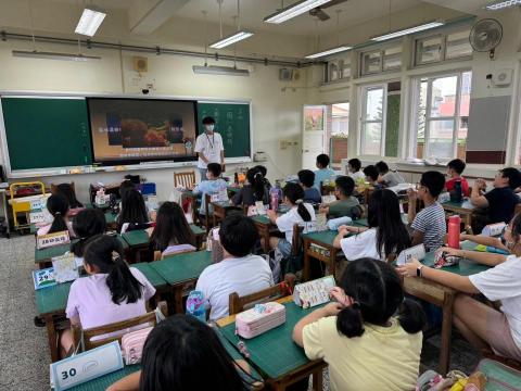 林柏君Oudi - 一週見習授課