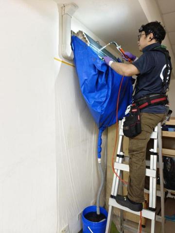 王聖元 - 分離式冷氣-內機（清洗中）