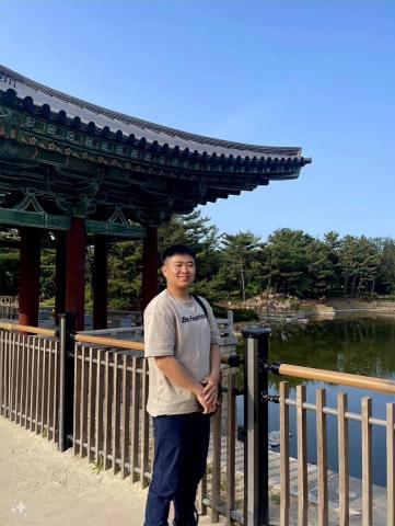 提供電力服務的專家林信至