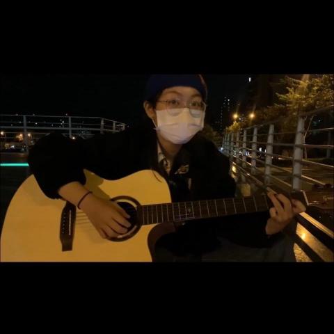 提供吉他換弦台中服務的專家Wendy