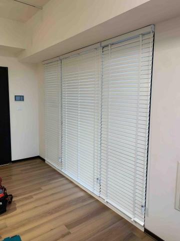 包羅萬象 - 落地窗窗簾安裝