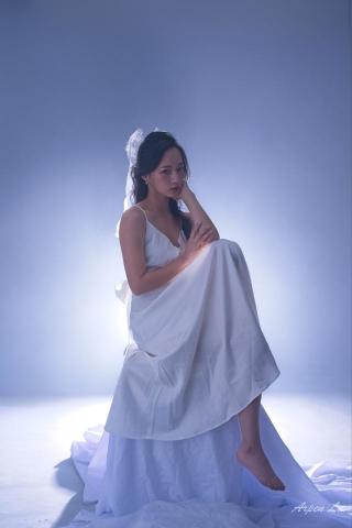 盧慕謙 - 棚拍、閃燈、煙機
以婚紗為主題的攝影創作