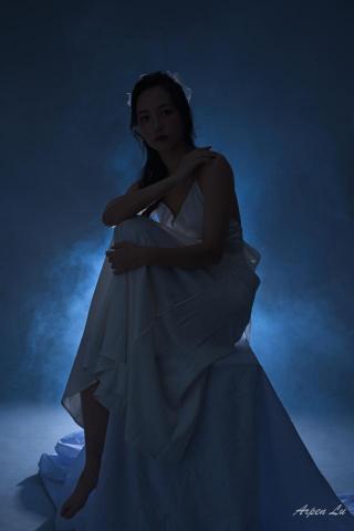 盧慕謙 - 棚拍、閃燈、煙機
以婚紗為主題的攝影創作