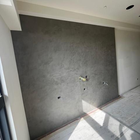 提供油漆刷服務的專家賴泳嘉