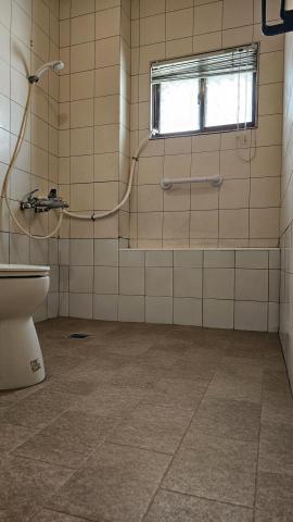 可能設計有限公司 - 拆浴缸鋪設防滑地板after 可能設計有限公司 - 拆浴缸鋪設防滑地板after