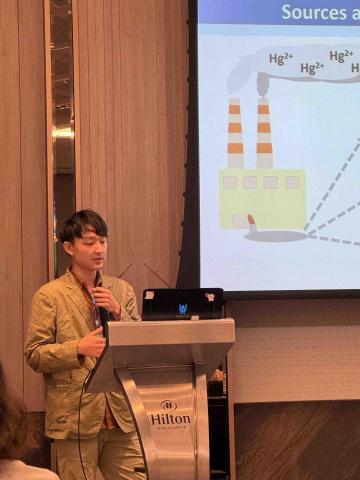 提供數學奧林匹亞競賽服務的專家曾冠誠