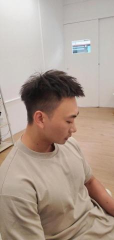 Moon Salon - 剪髮造型