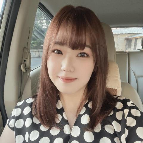 提供範本ppt服務的專家amber wang