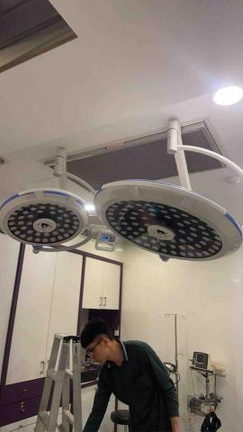 陳炳勳 - 診所手術燈安裝