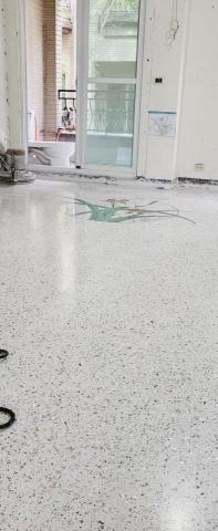 石材美容工程 - 洗石子地坪研磨完成