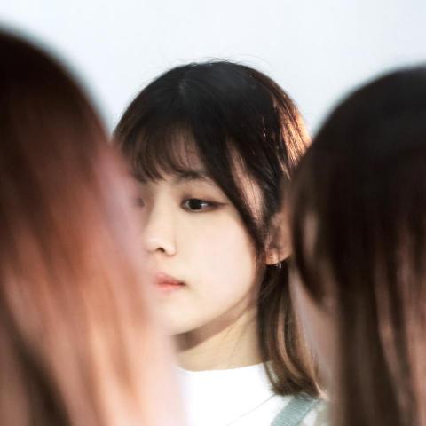 提供制服服務的專家龍映庭