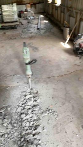 無宇倫比企業社 - 廠房改建水電管溝打除